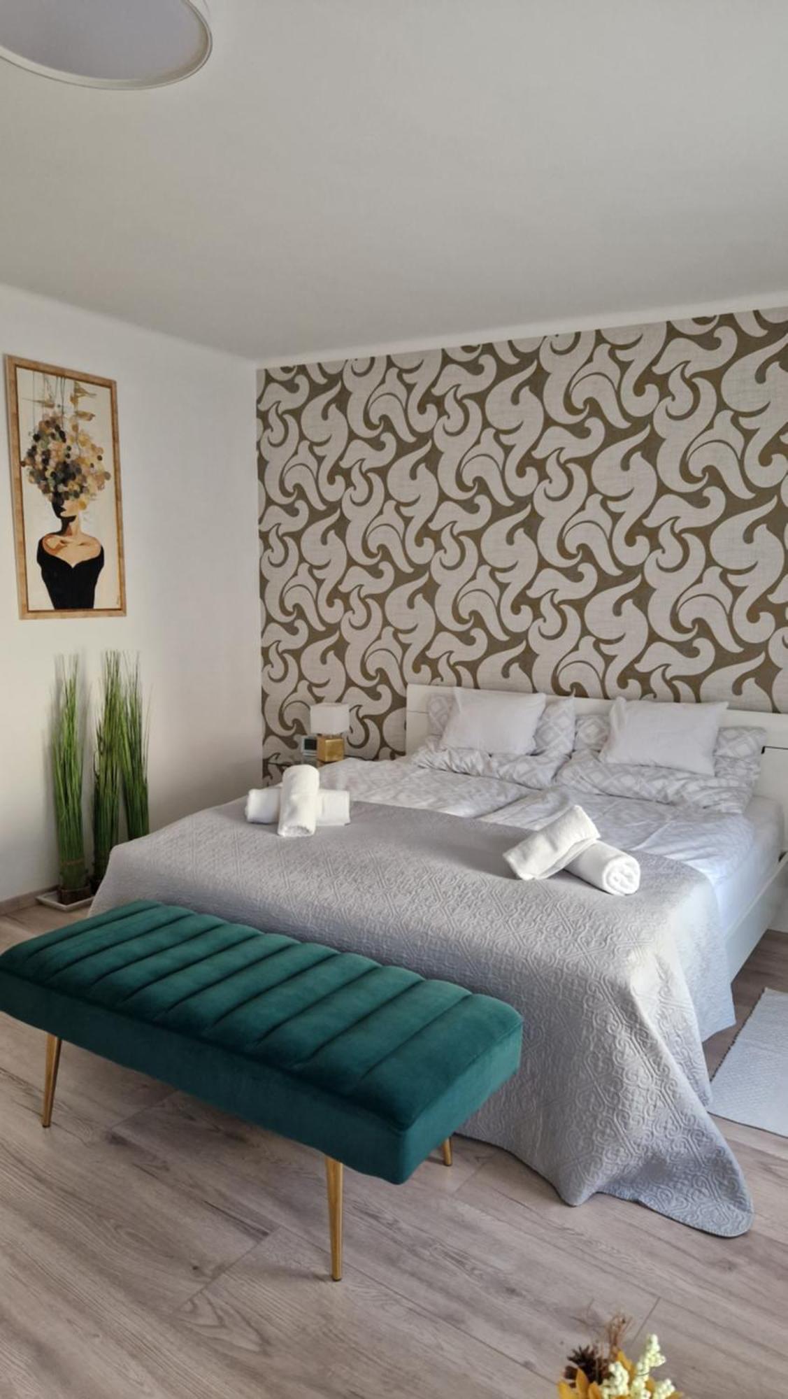 Anida Holiday Home โชพรอน ภายนอก รูปภาพ