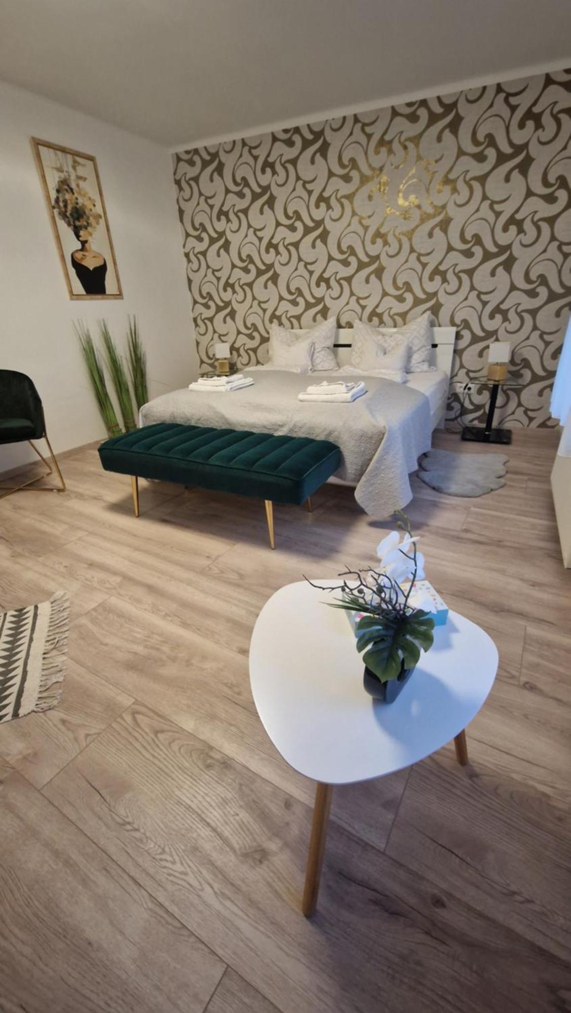 Anida Holiday Home โชพรอน ภายนอก รูปภาพ